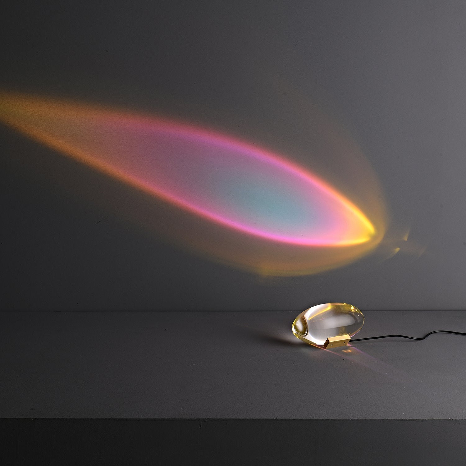 Lampa Stołowa LED Projektująca Wzory | Designerskie Oświetlenie Wnętrz