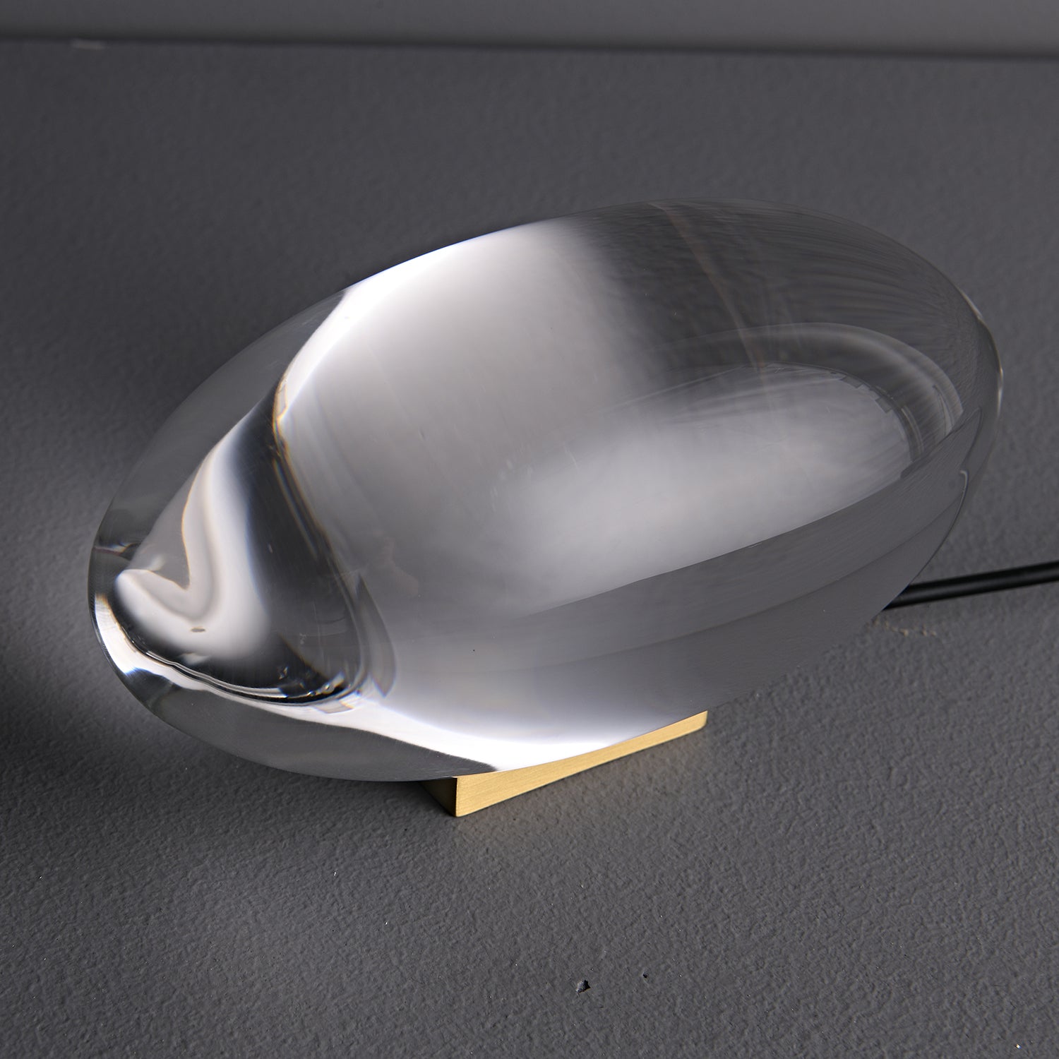 Lampa Stołowa LED Projektująca Wzory | Designerskie Oświetlenie Wnętrz