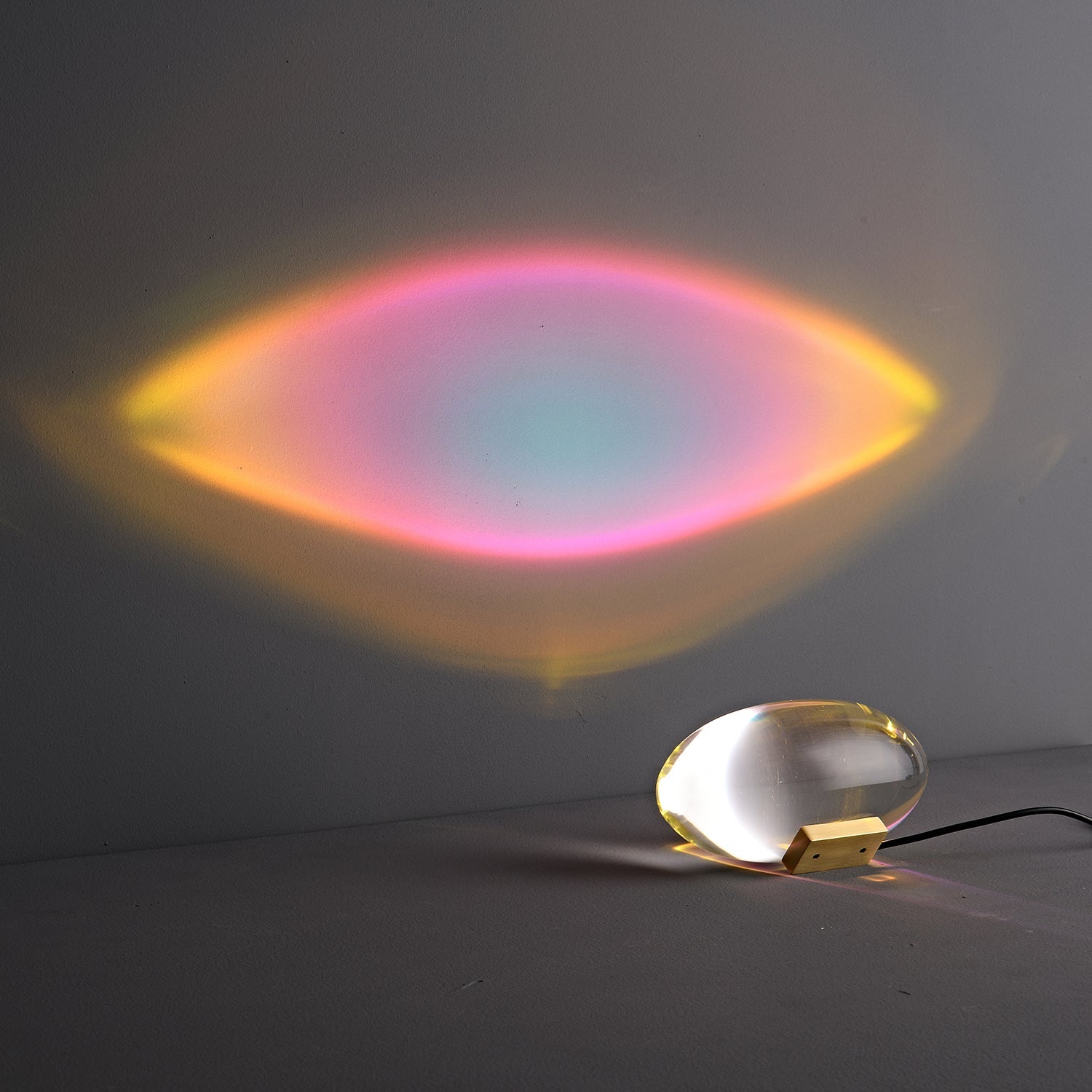 Lampa Stołowa LED Projektująca Wzory | Designerskie Oświetlenie Wnętrz