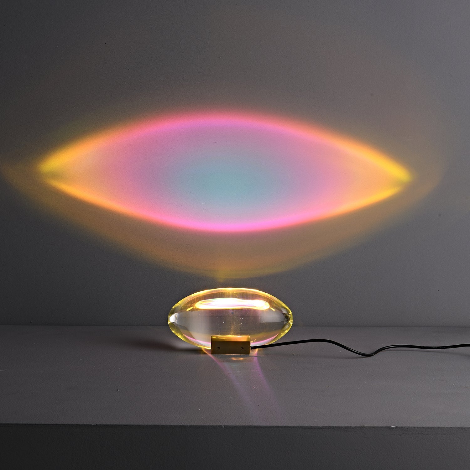 Lampa Stołowa LED Projektująca Wzory | Designerskie Oświetlenie Wnętrz