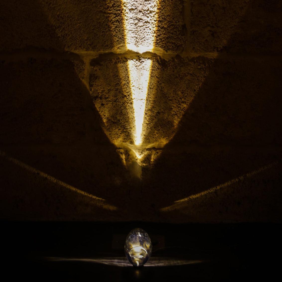 Lampa Stołowa LED Projektująca Wzory | Designerskie Oświetlenie Wnętrz