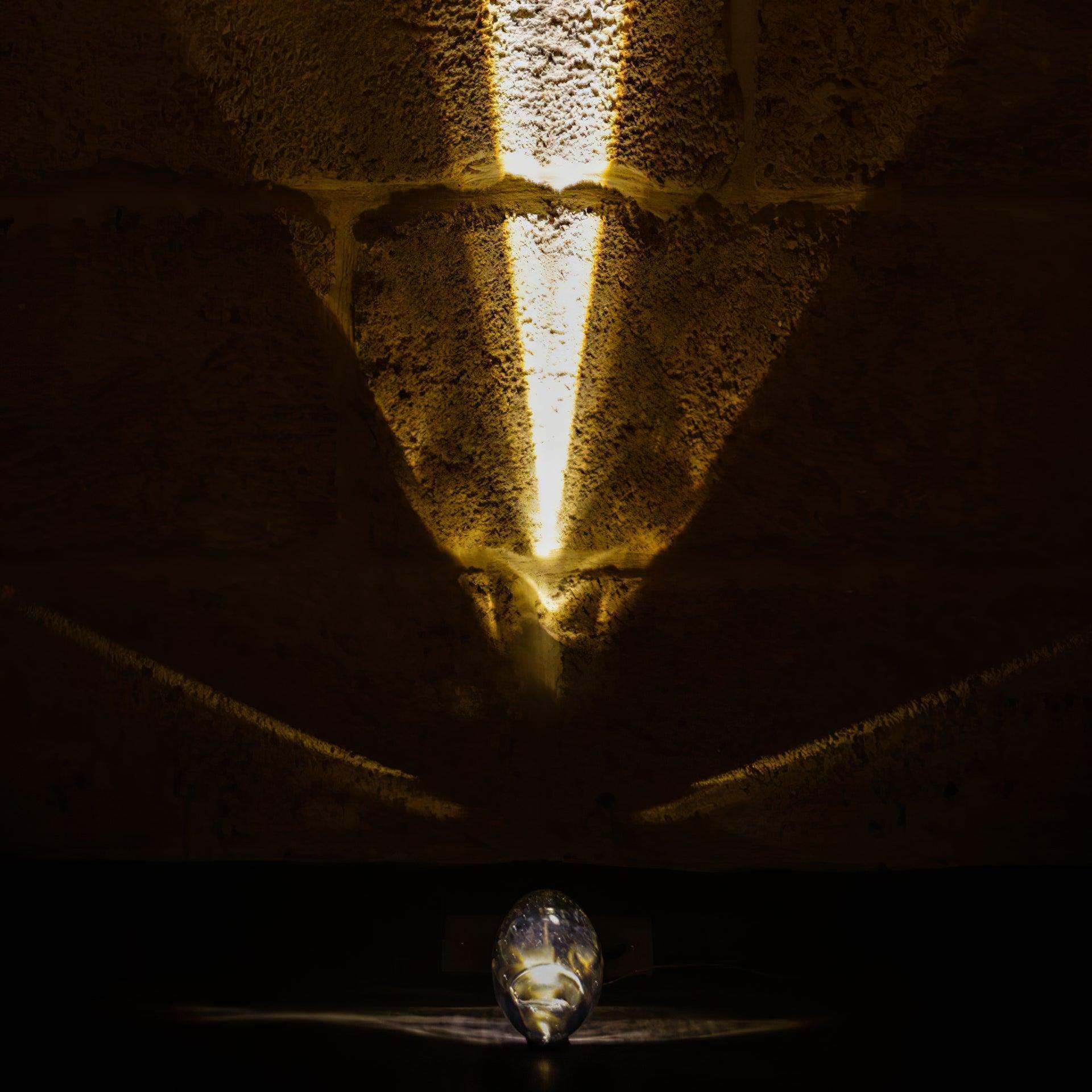 Lampa Stołowa LED Projektująca Wzory | Designerskie Oświetlenie Wnętrz