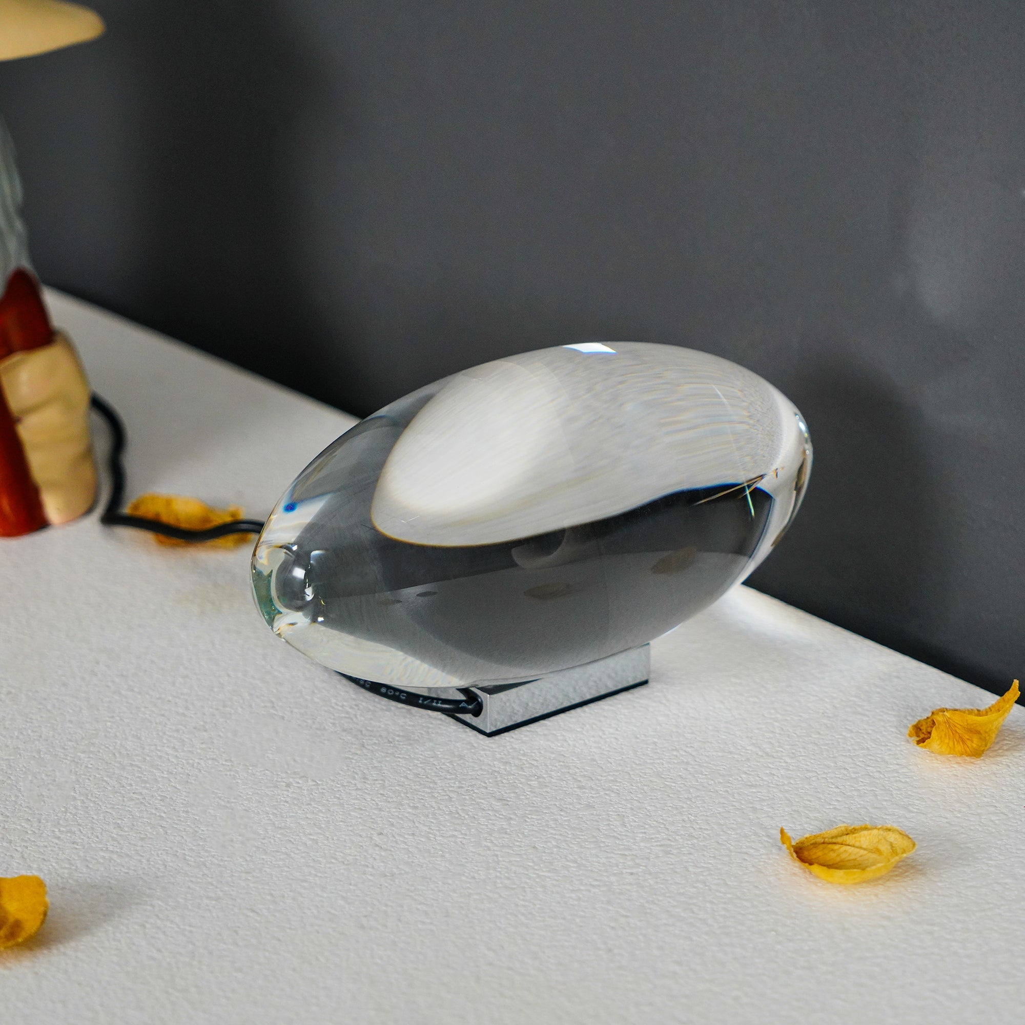 Lampa Stołowa LED Projektująca Wzory | Designerskie Oświetlenie Wnętrz