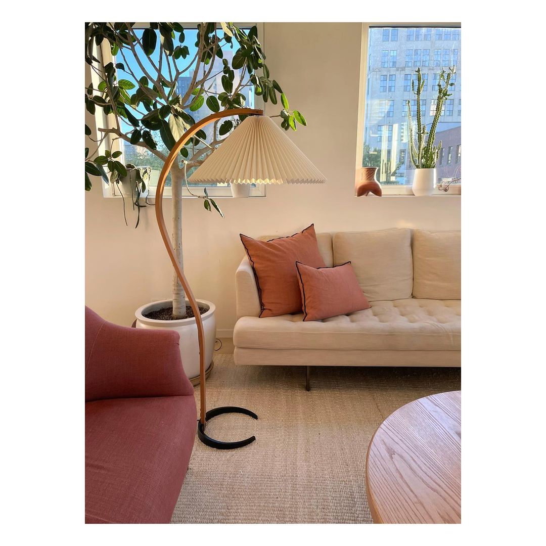 Lampa podłogowa w stylu skandynawskim | Nowoczesna lampa stojąca do salonu