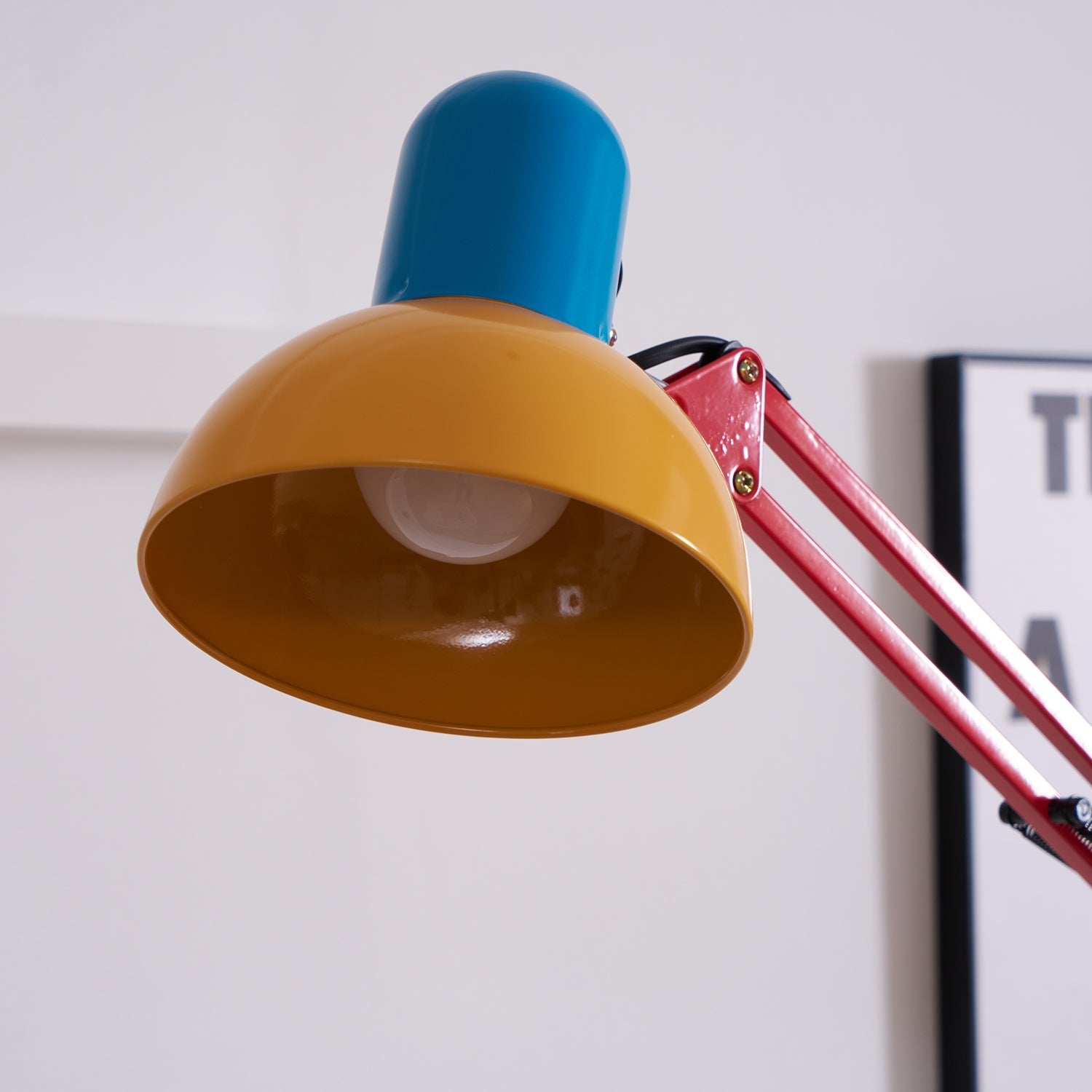 Regulowana Nowoczesna Lampa Podłogowa | Kolorowe Oświetlenie do Salonu