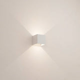 Kinkiet LED z regulacją światła | Nowoczesne oświetlenie ścienne