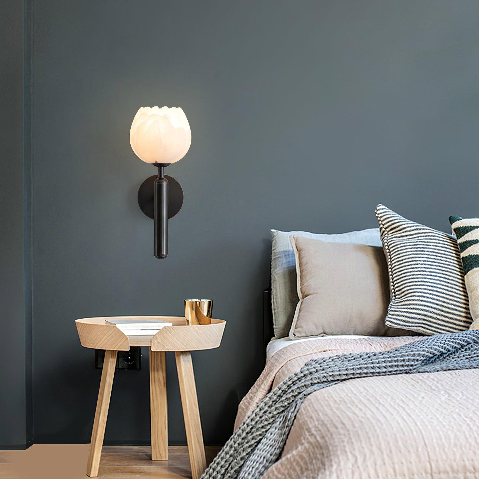 Kinkiet Ścienny w Kwiatowym Stylu | Nowoczesna Lampa Ścienna do Sypialni i Salonu