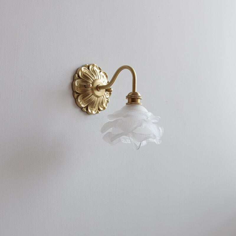 Elegancki Kinkiet Ścienny z Kloszem Szklanym | Klasyczna Lampa do Sypialni