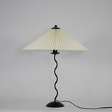 Lampa Stołowa w Stylu Nordyckim z Plisowanym Kloszem | Designerska Lampka Stojąca do Salonu