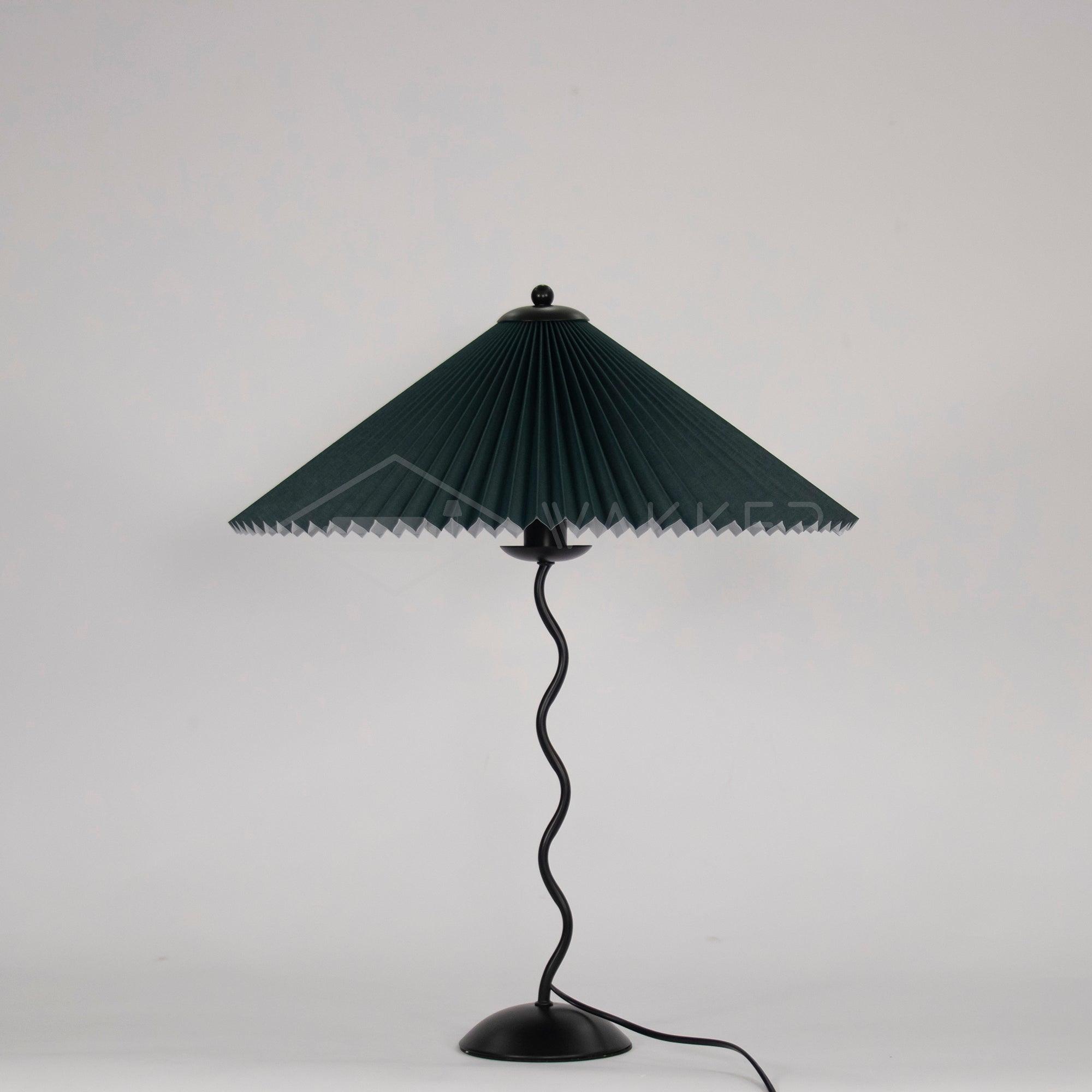 Lampa Stołowa w Stylu Nordyckim z Plisowanym Kloszem | Designerska Lampka Stojąca do Salonu