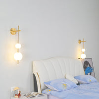 Nowoczesny Kinkiet z Kulistymi Kloszami | Designerska Lampa Ścienna LED do Sypialni