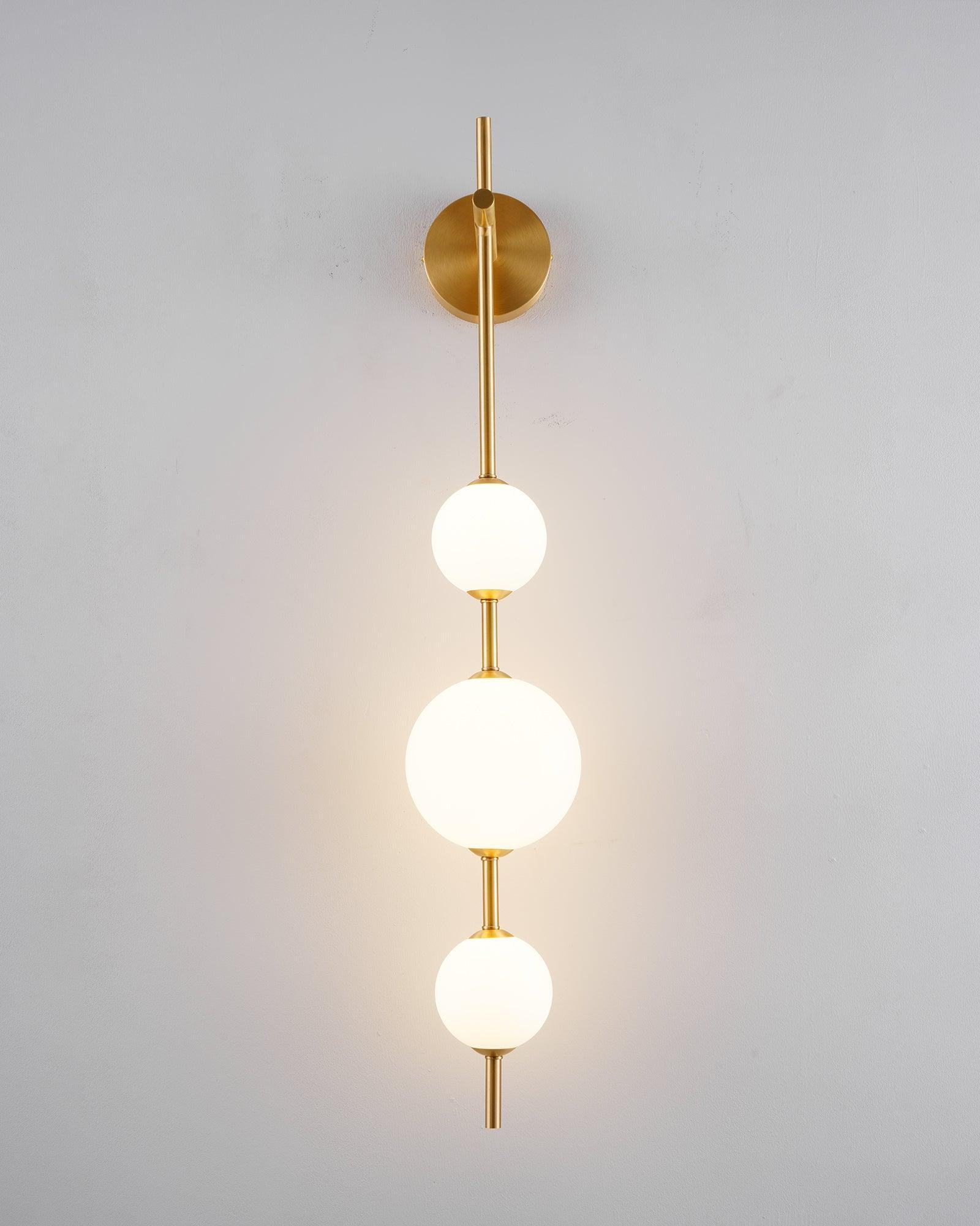 Nowoczesny Kinkiet z Kulistymi Kloszami | Designerska Lampa Ścienna LED do Sypialni