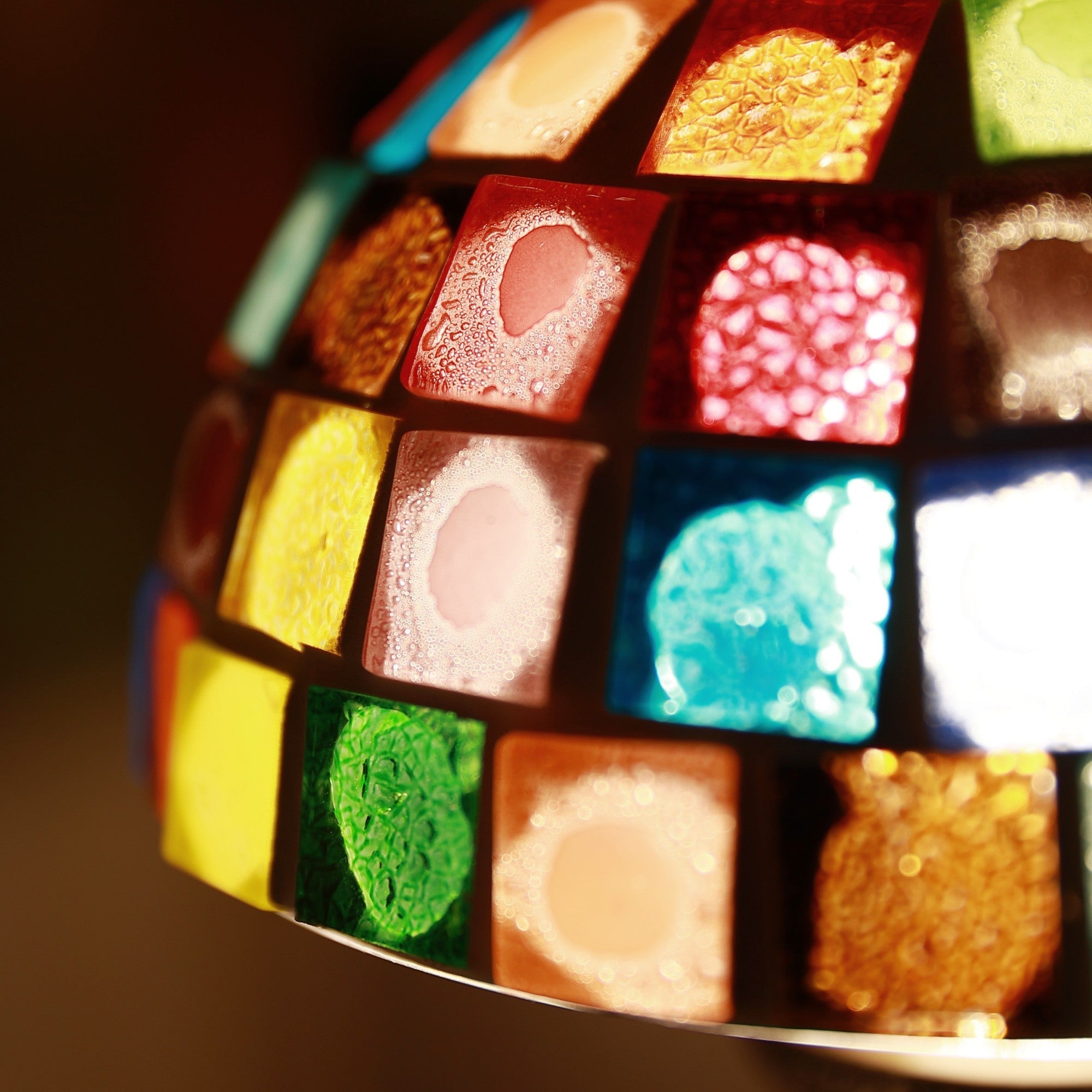 Lampa Stołowa w Stylu Tiffany | Kolorowe Witrażowe Światło